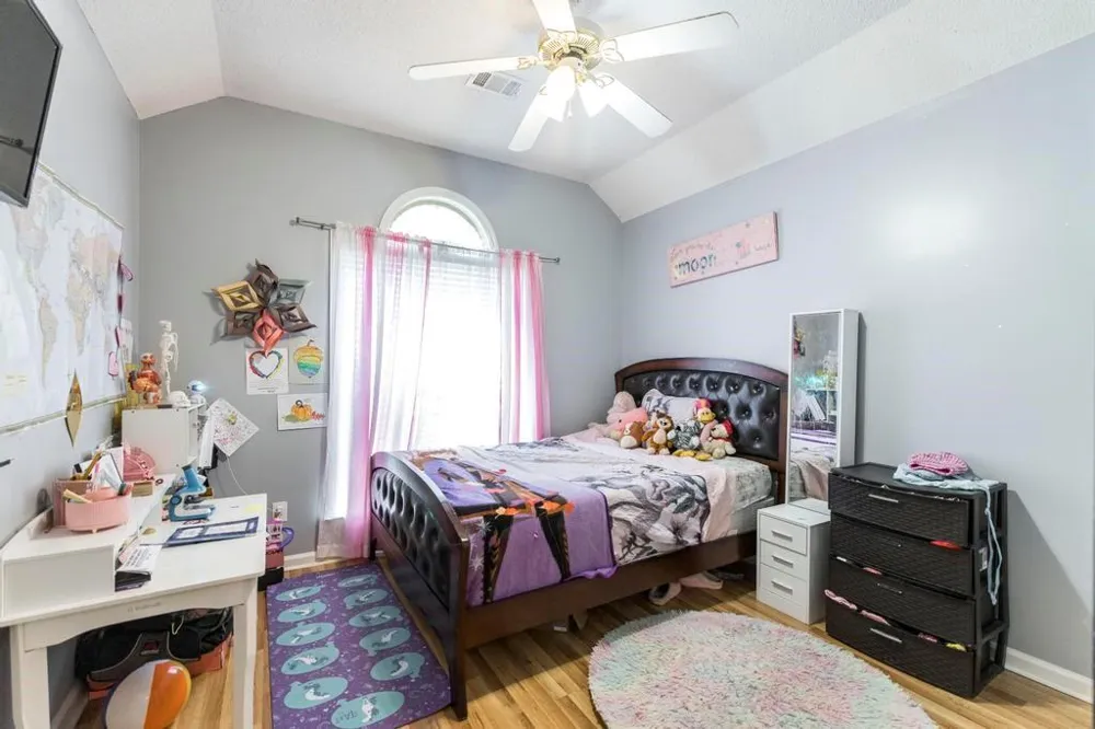 123 Galaxy Avenue Bonaire, GA 31005