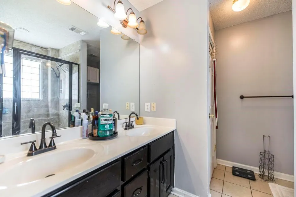 123 Galaxy Avenue Bonaire, GA 31005