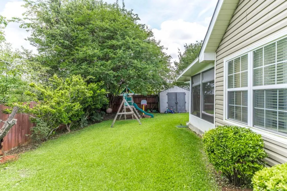 123 Galaxy Avenue Bonaire, GA 31005