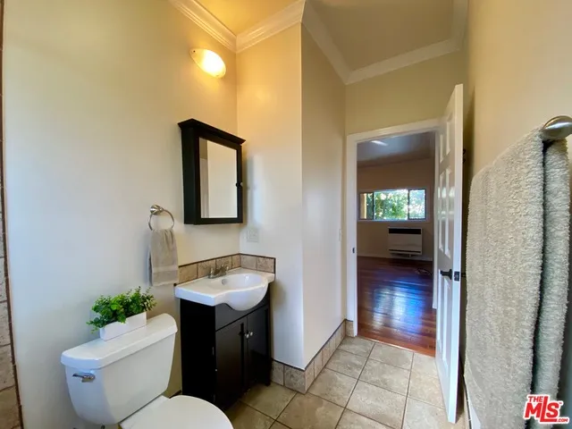 3501 Bellevue Avenue Los Angeles, CA 90026