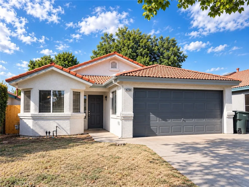 4706 W University Fresno, CA 93722