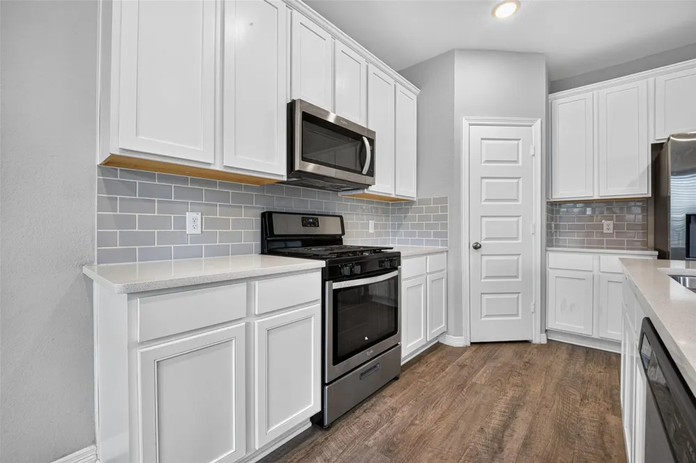 187 Lucky Manor Lane La Porte, TX 77571
