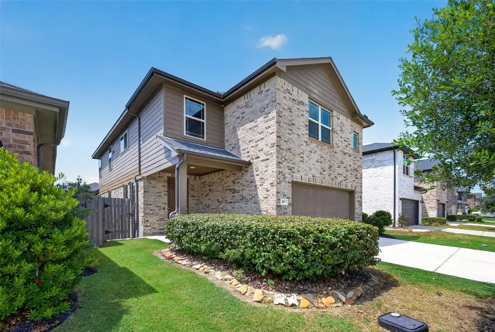 187 Lucky Manor Lane La Porte, TX 77571