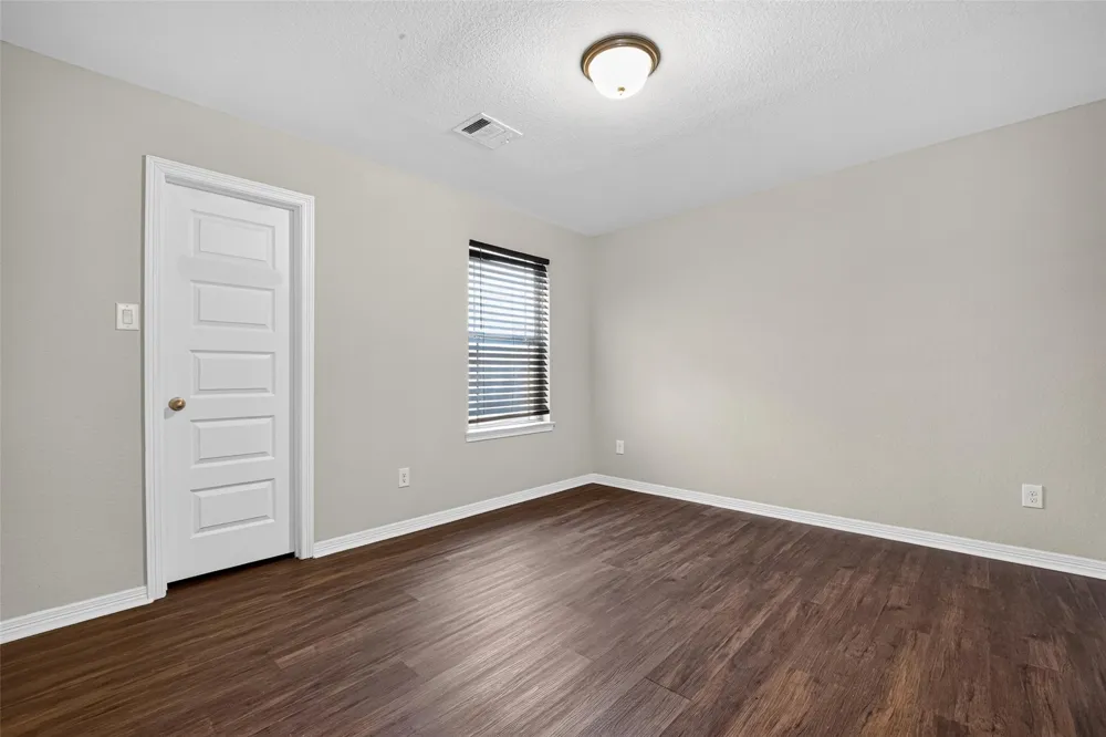 187 Lucky Manor Lane La Porte, TX 77571