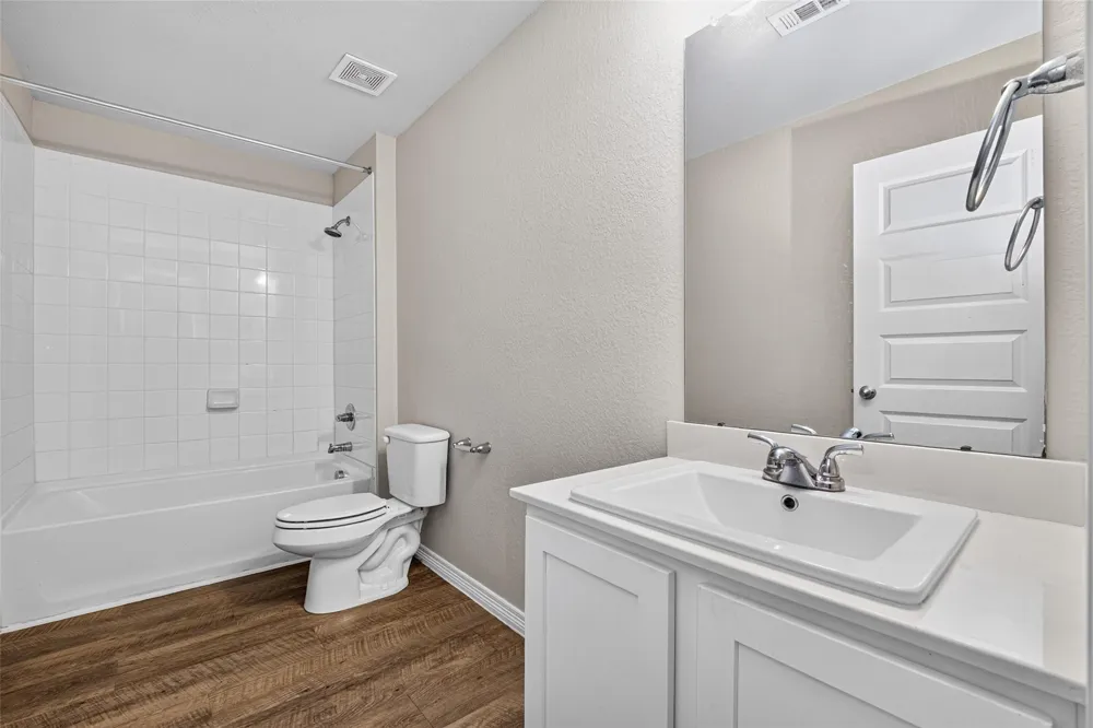 187 Lucky Manor Lane La Porte, TX 77571