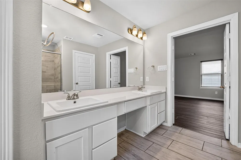 187 Lucky Manor Lane La Porte, TX 77571