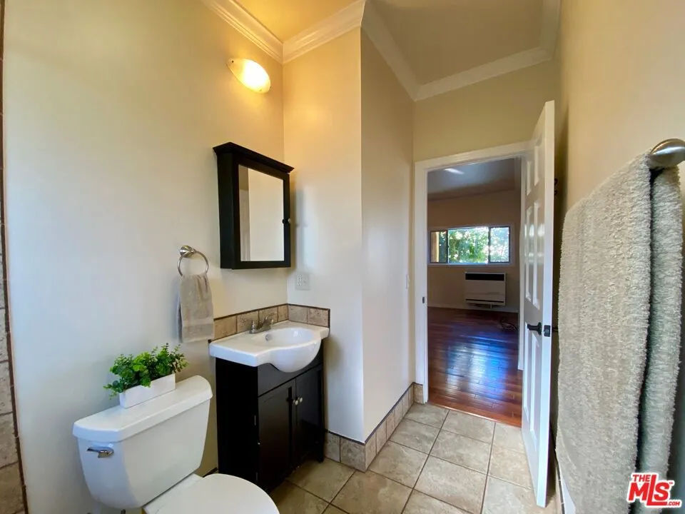 3501 Bellevue Avenue #1 Los Angeles, CA 90026