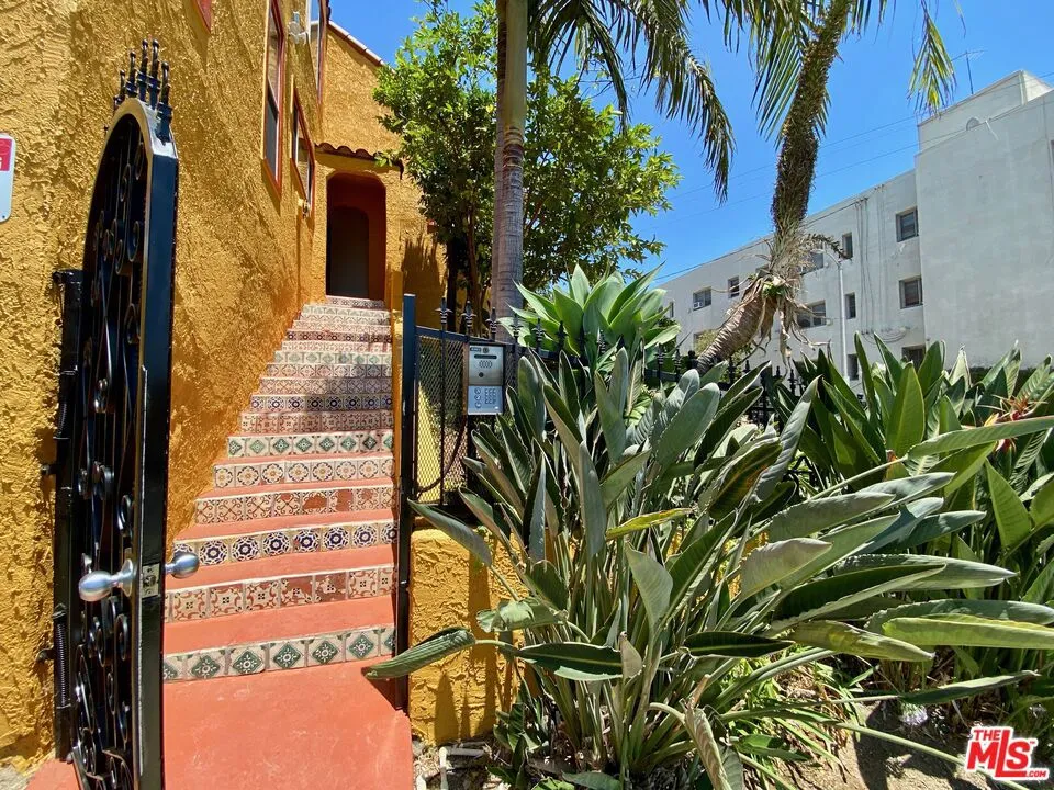 3501 Bellevue Avenue #1 Los Angeles, CA 90026