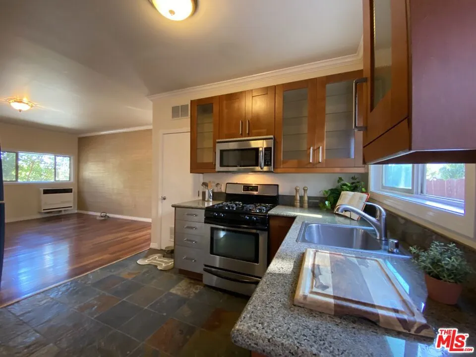 3501 Bellevue Avenue #1 Los Angeles, CA 90026
