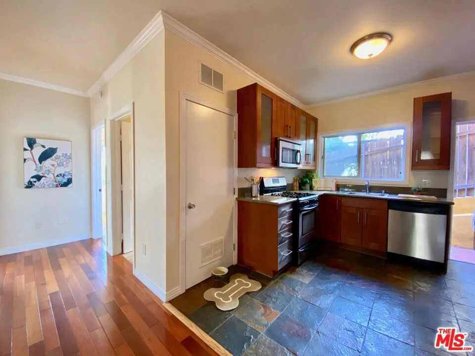 3501 Bellevue Avenue #1 Los Angeles, CA 90026