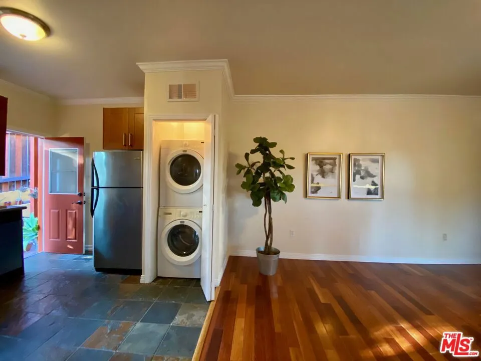 3501 Bellevue Avenue #1 Los Angeles, CA 90026