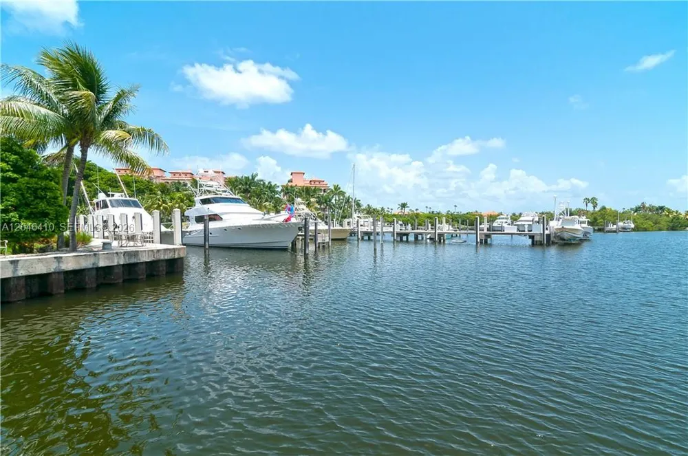 13680 Deering Bay Dr #13680 Coral Gables, FL 33158