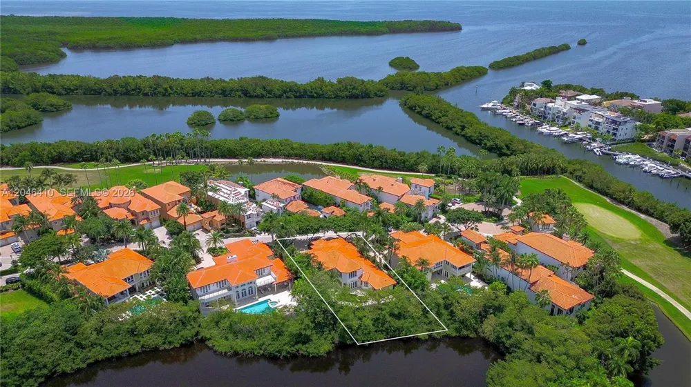 13680 Deering Bay Dr #13680 Coral Gables, FL 33158
