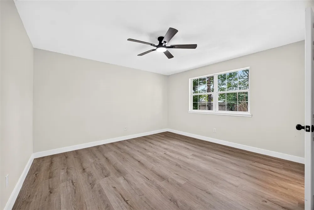 2426 Woodsdale Boulevard Houston, TX 77038