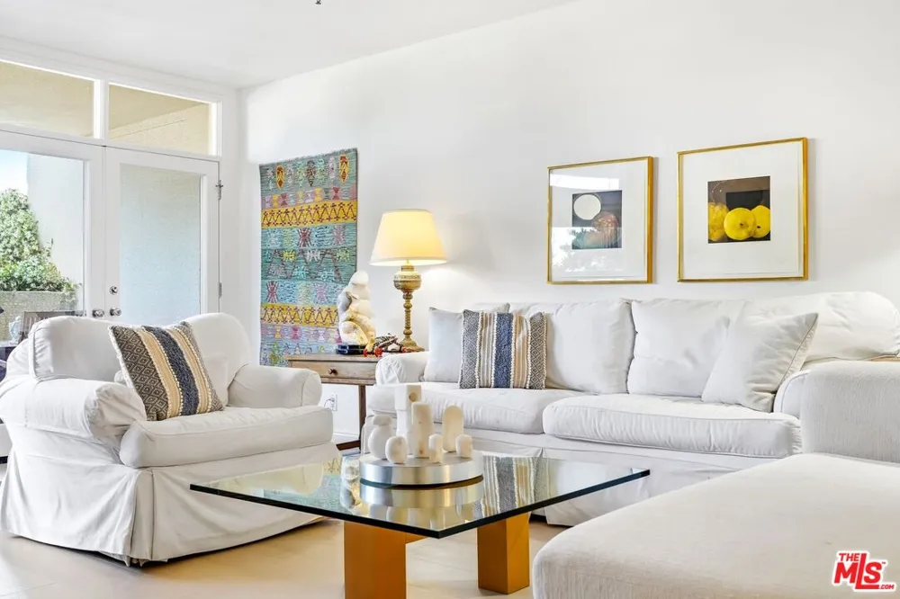 2115 3rd Street Santa Monica, CA 90405