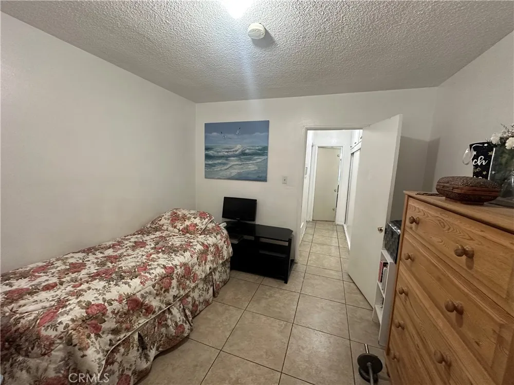 8500 Sunland Los Angeles, CA 91352