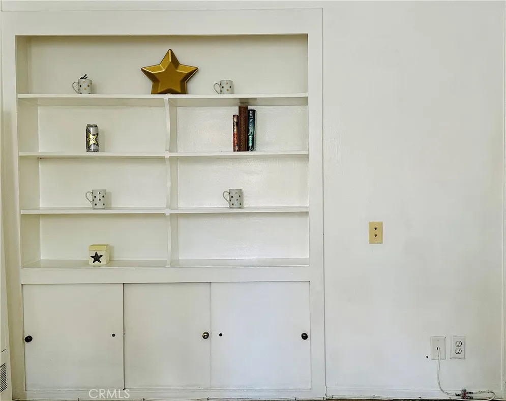 8500 Sunland Los Angeles, CA 91352