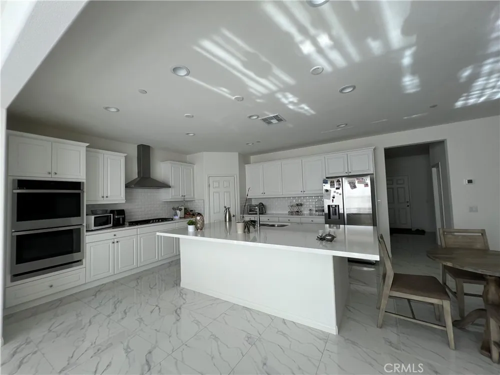 11375 Vista Corona, CA 92883