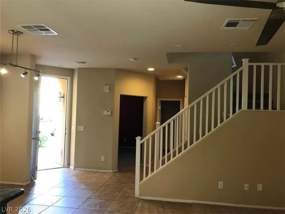 8177 SAILOR POINT AVENUE Las Vegas, NV 89147