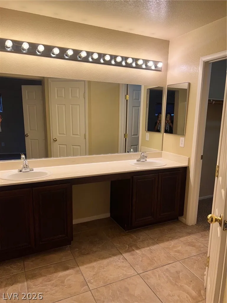 8177 SAILOR POINT AVENUE Las Vegas, NV 89147