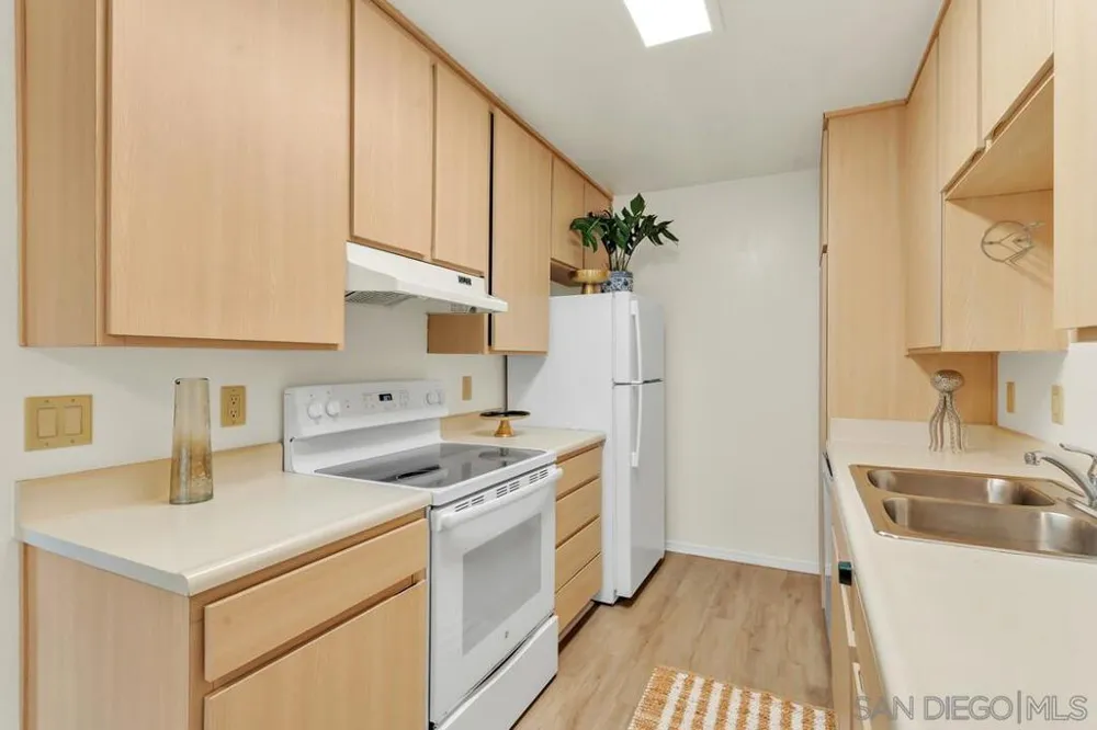 3134 Via Alicante #H La Jolla, CA 92037