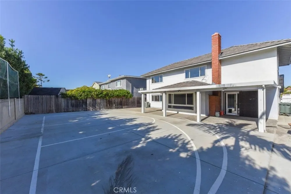 4952 Windsong Avenue La Palma, CA 90623
