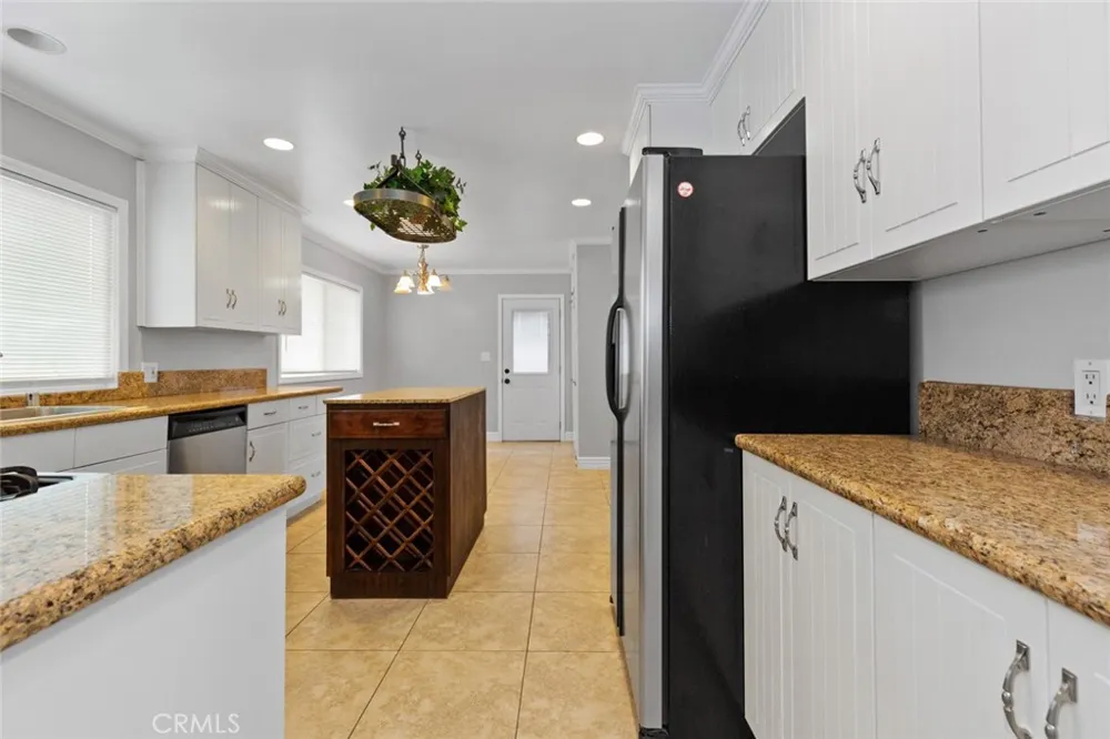 831 E Hoover Orange, CA 92867