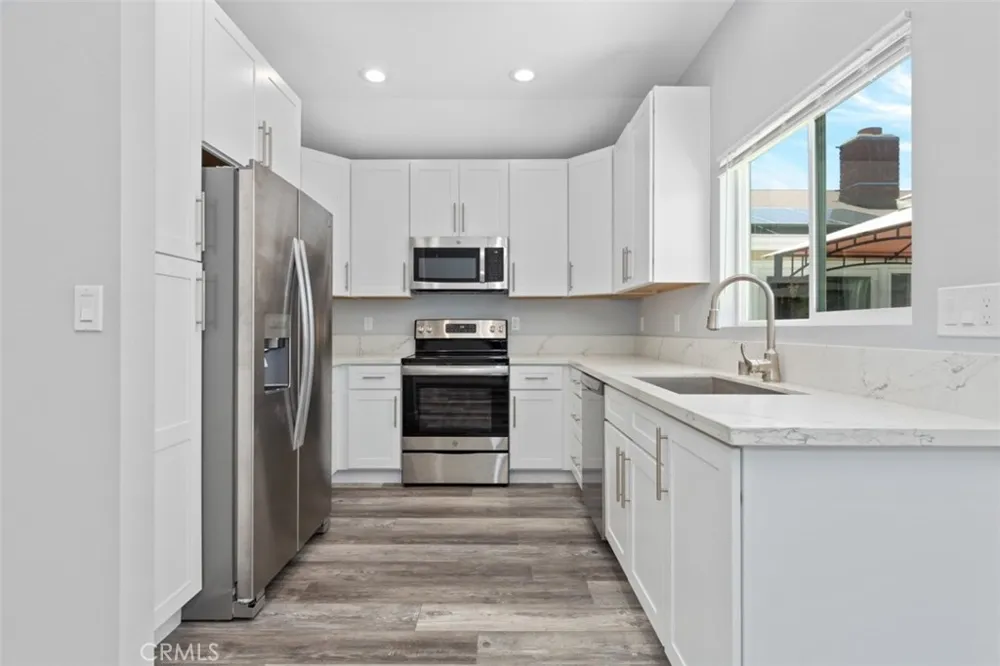 831 E Hoover Orange, CA 92867
