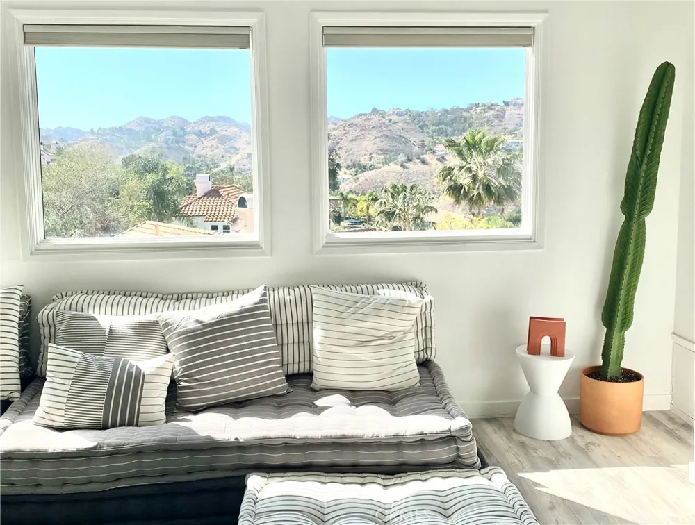 43 Flintlock Lane Bell Canyon, CA 91307