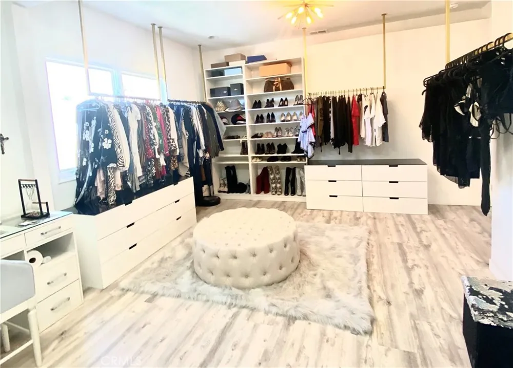 43 Flintlock Lane Bell Canyon, CA 91307