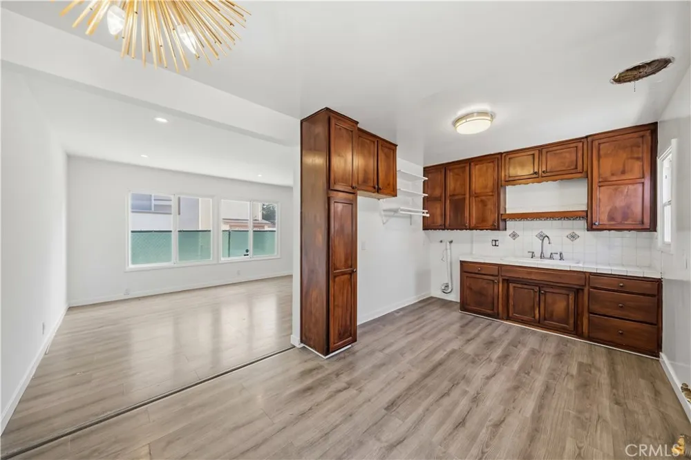 9234 Elizabeth Avenue South Gate, CA 90280