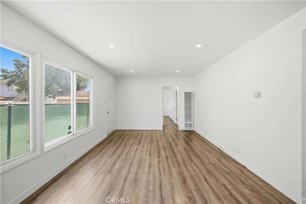 9234 Elizabeth Avenue South Gate, CA 90280
