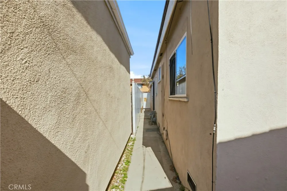 9234 Elizabeth Avenue South Gate, CA 90280