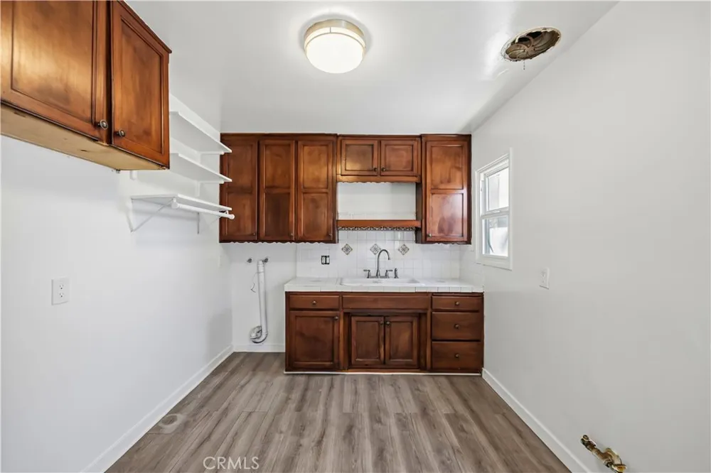 9234 Elizabeth Avenue South Gate, CA 90280