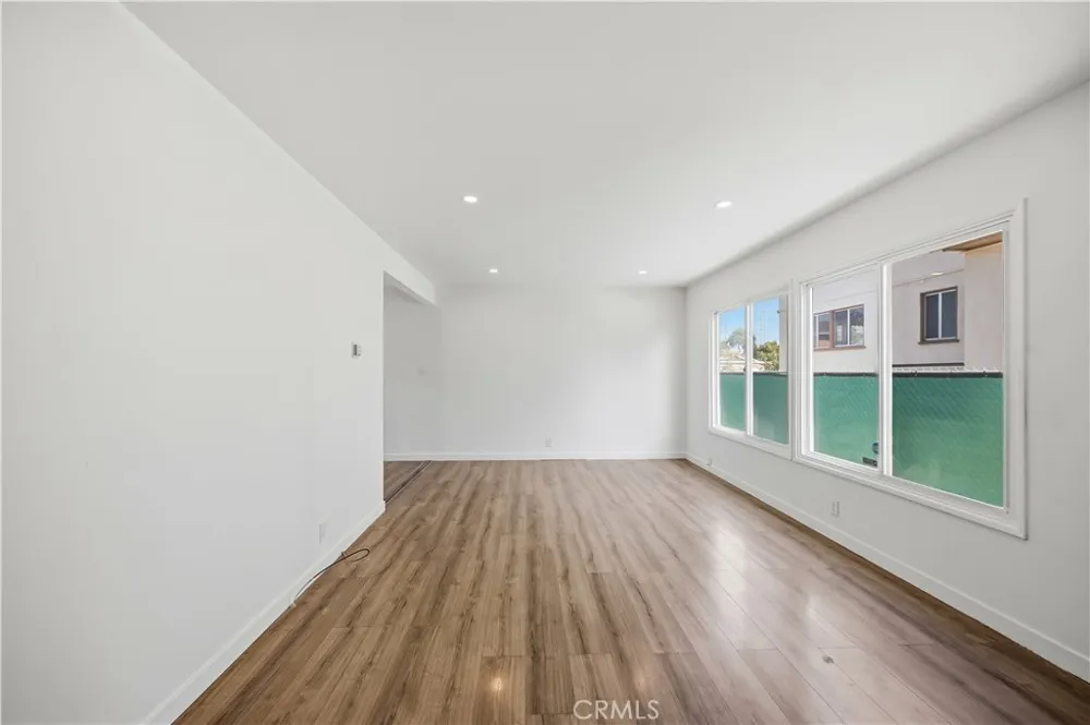 9234 Elizabeth Avenue South Gate, CA 90280
