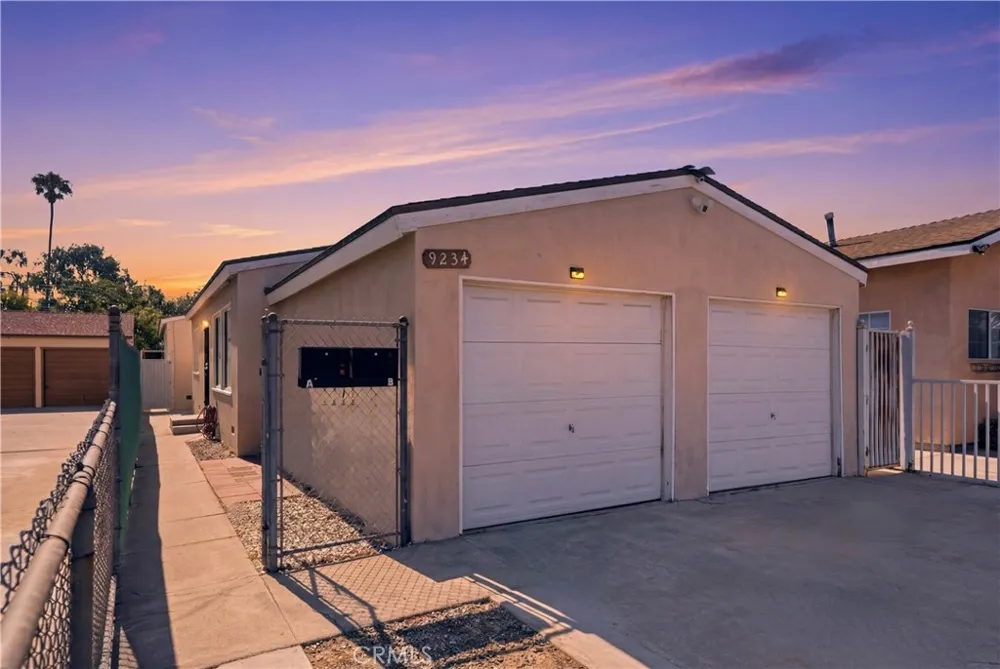 9234 Elizabeth Avenue South Gate, CA 90280
