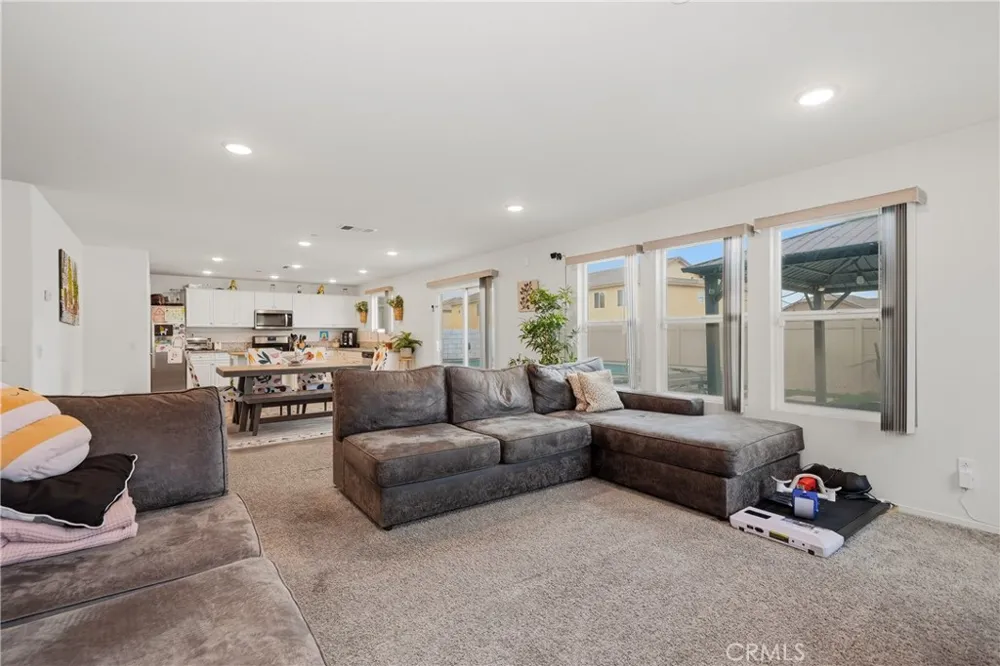 14482 Chumash Victorville, CA 92394