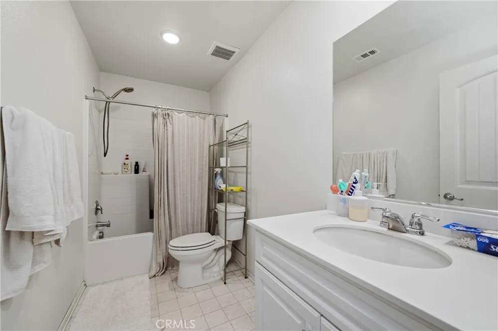 14482 Chumash Victorville, CA 92394