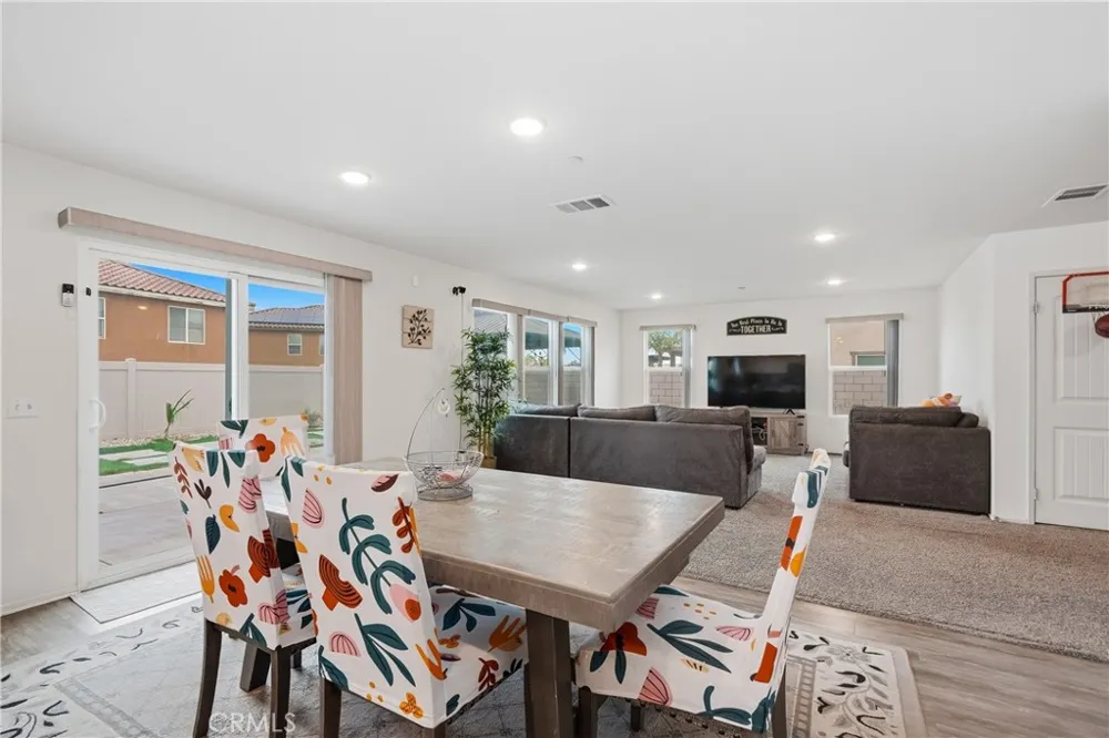 14482 Chumash Victorville, CA 92394