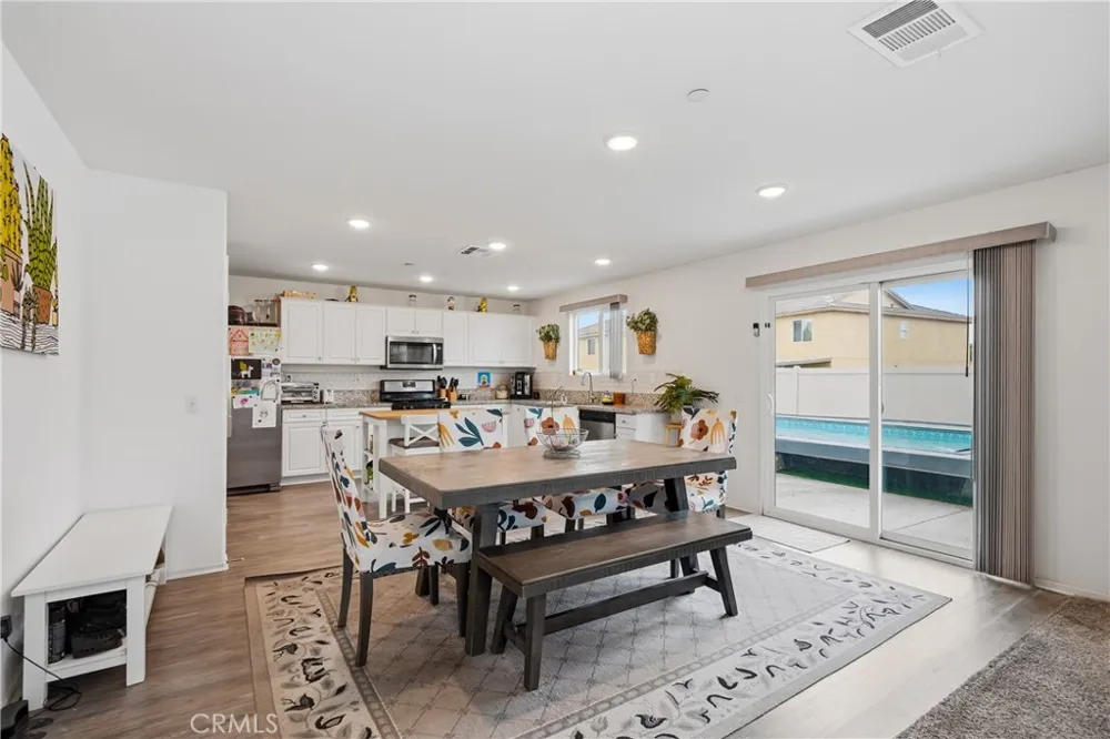 14482 Chumash Victorville, CA 92394
