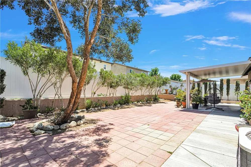 13457 Coolwater Victorville, CA 92392