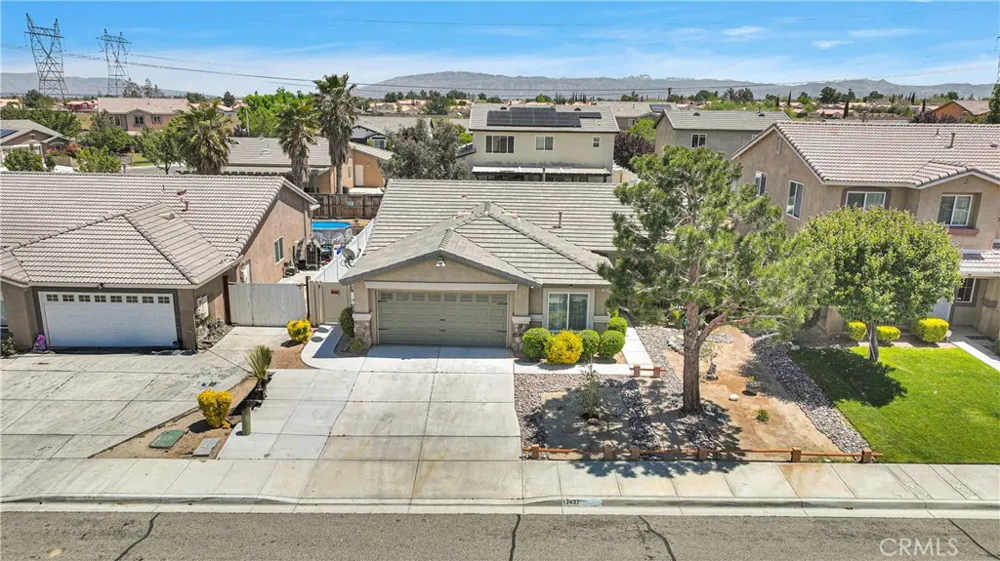 13457 Coolwater Victorville, CA 92392