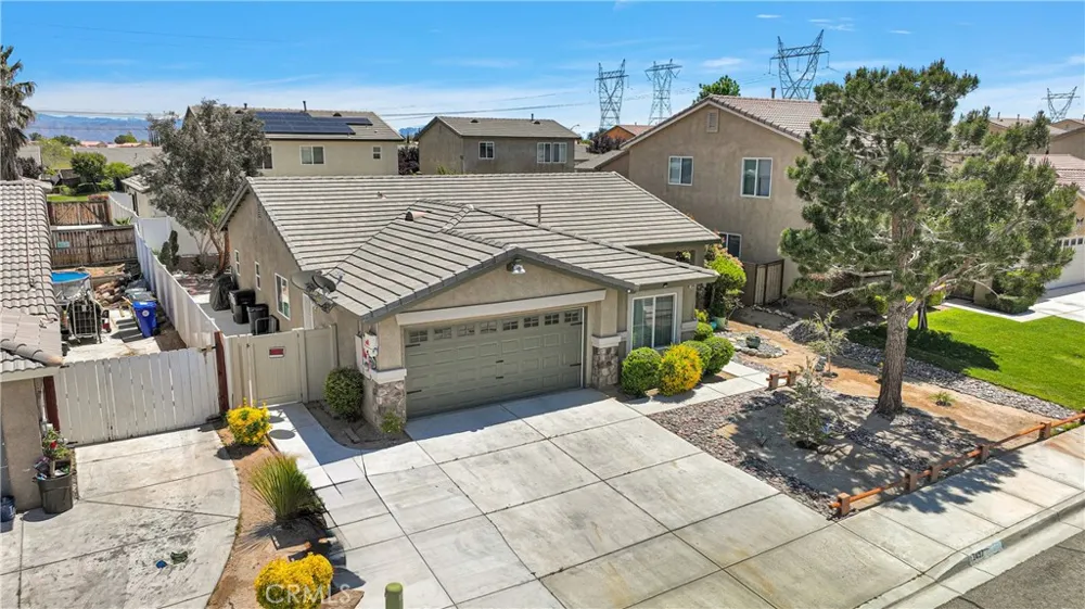 13457 Coolwater Victorville, CA 92392