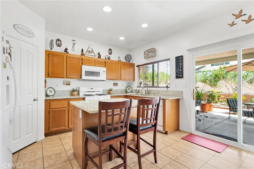 13457 Coolwater Victorville, CA 92392