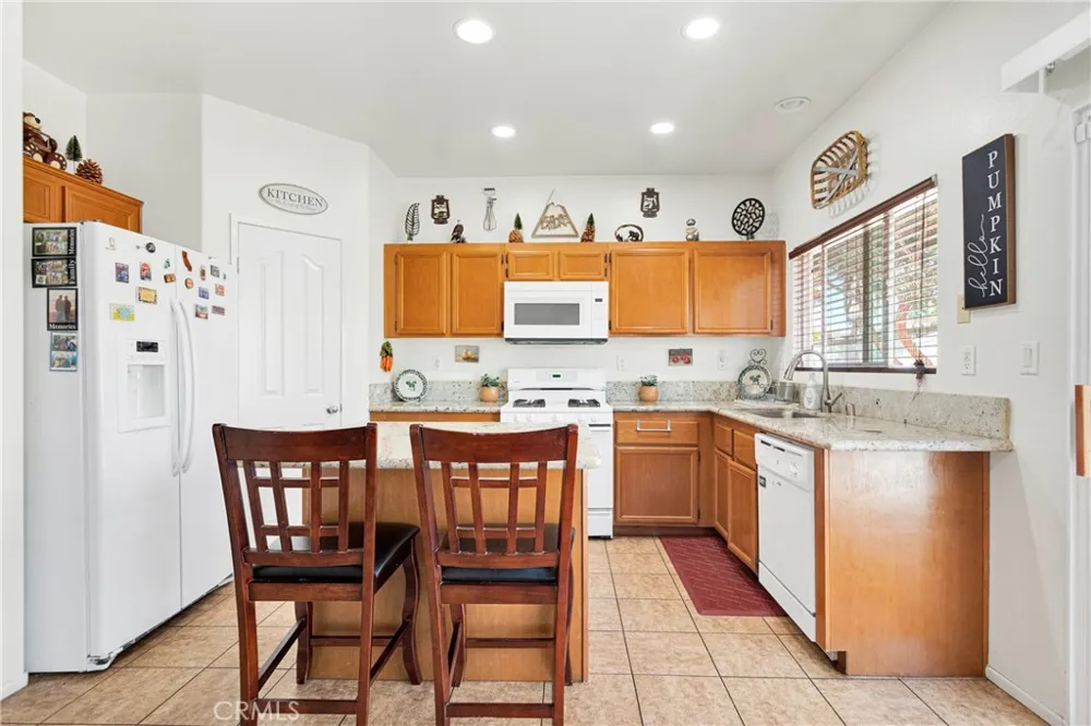13457 Coolwater Victorville, CA 92392