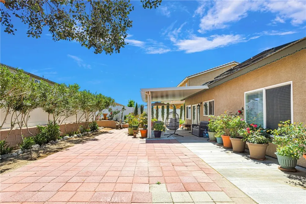 13457 Coolwater Victorville, CA 92392