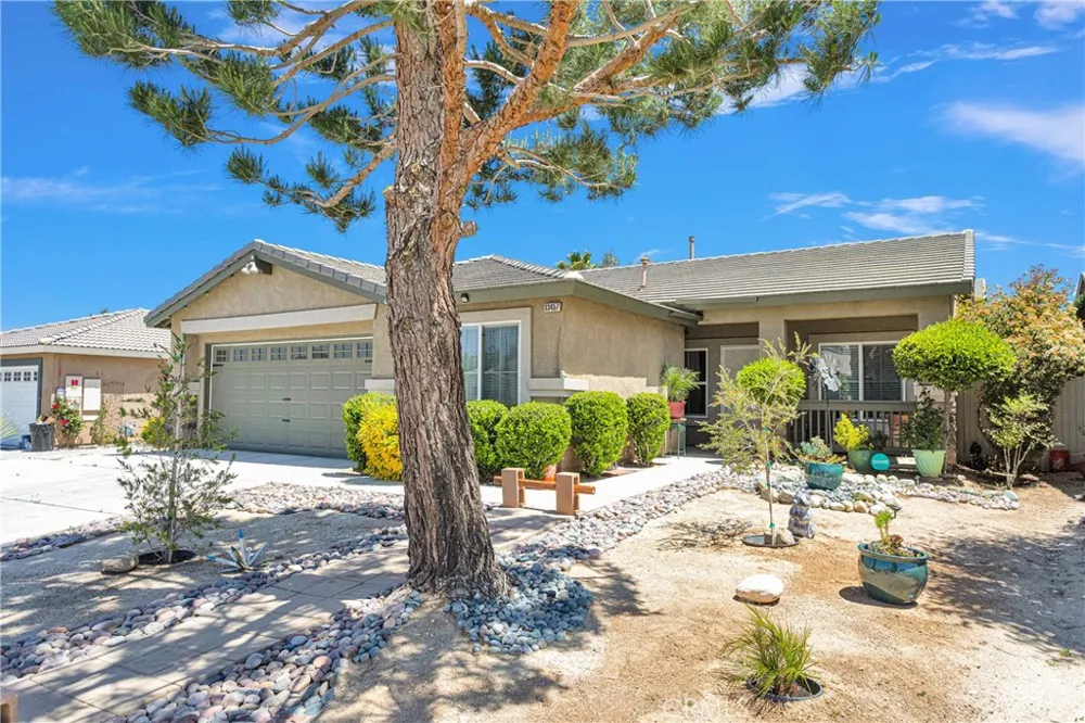 13457 Coolwater Victorville, CA 92392