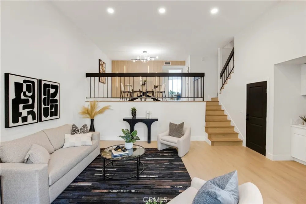 17150 Burbank #23 Encino, CA 91316
