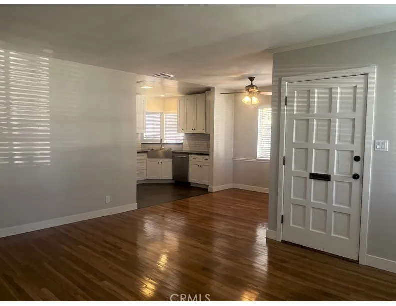 5417 Bevis Avenue Sherman Oaks, CA 91411