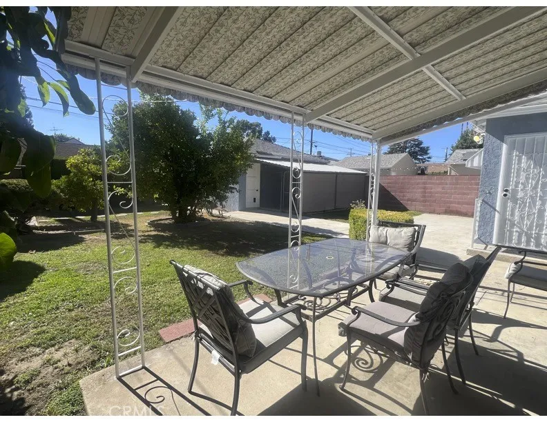 5417 Bevis Avenue Sherman Oaks, CA 91411